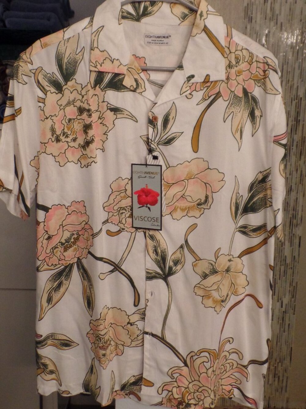 EIGHTH AVENUE Men's Short Sleeve - Floral - NWT - Medium